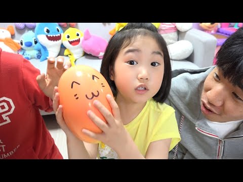 Boram Play Colored balloon with Dad