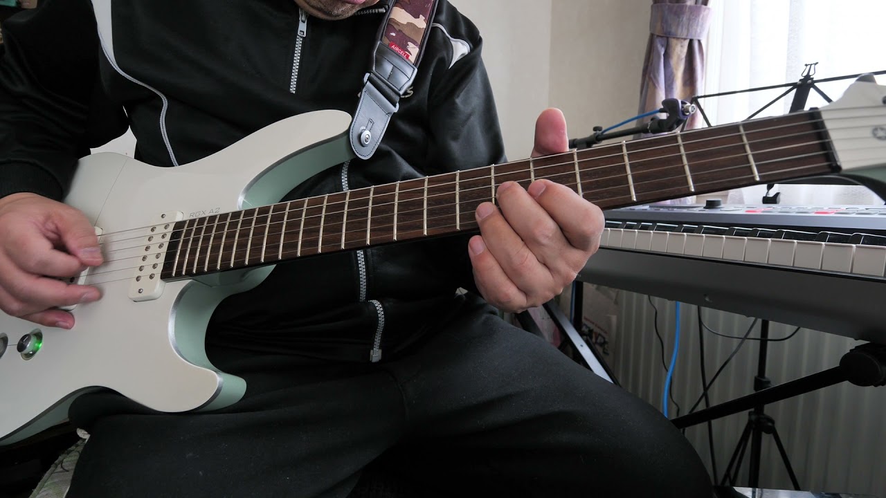 Play Spacey Fusion Bass Backing Track in C# Minor