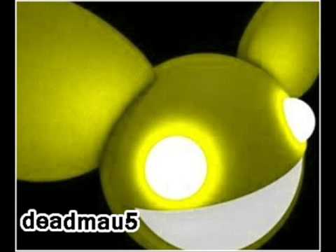 IMPORTANT: I changed some parts of the song to be longer All Rights Reserved. ==================================== Deadmau5 The reward is more cheese ==================================== This is a bit of Live @ O2 Wireless Festival 2008