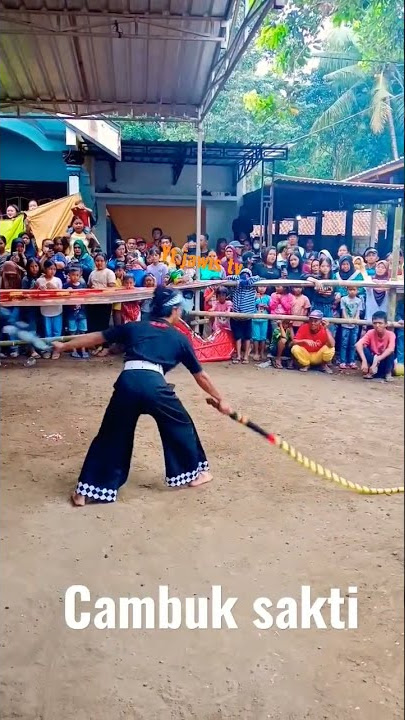cambuk sakti #jathilan #barongan #seni #senibudaya #gedruk #jatilan #senijawatengah #cambuk #shorts