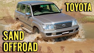 Offroad Toyota Land Cruiser 100 in Sand