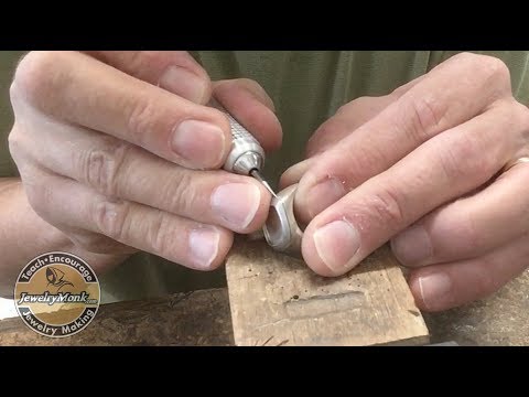 Video: Apakah napier membuat perhiasan emas?