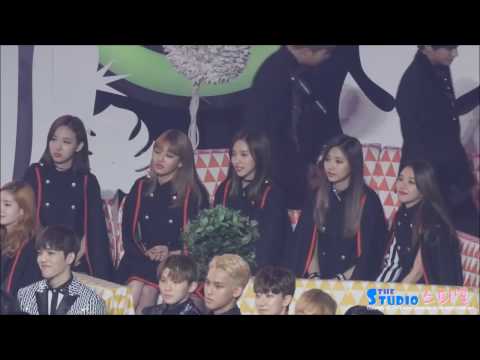 TWICE reaction to Best Song of the Year at Melon Music Awards 2016