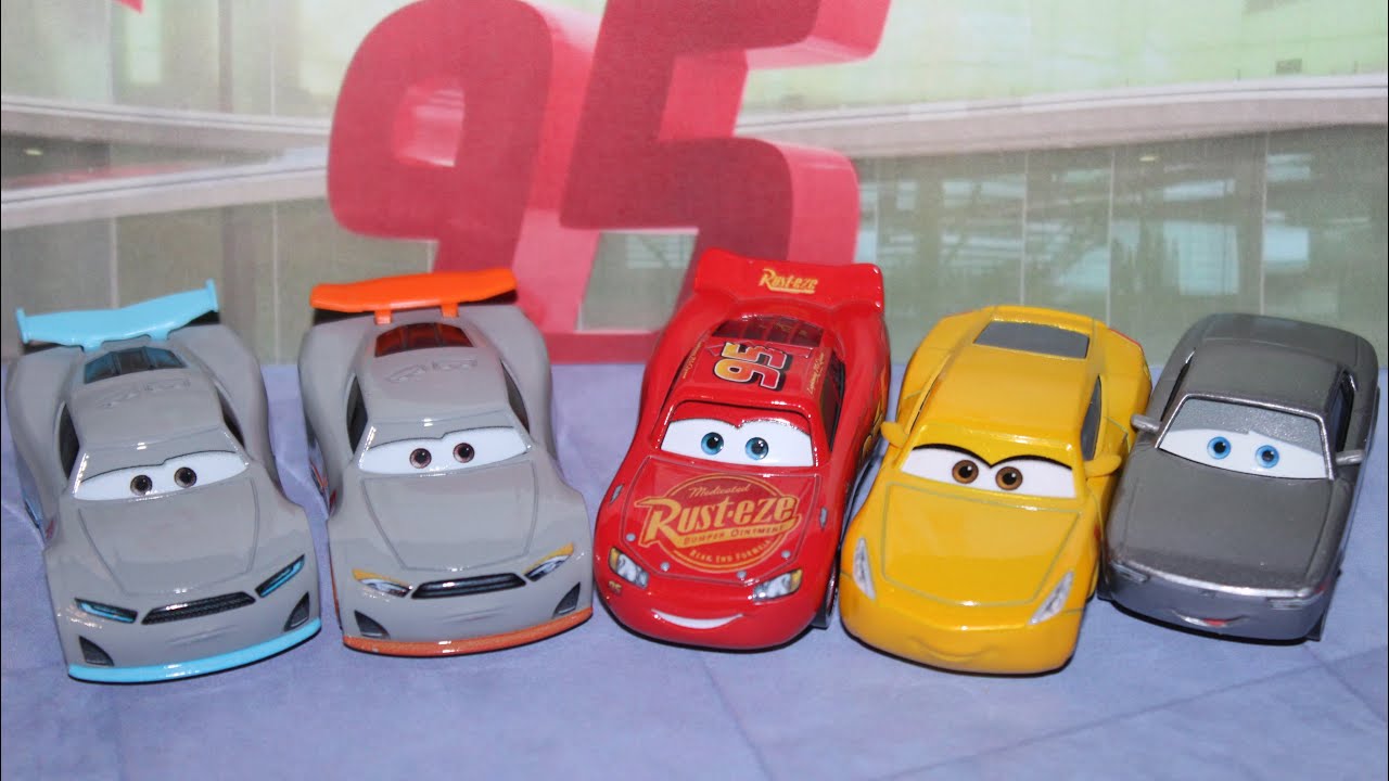 Распаковка набора Mattel Disney Cars Rusteze Racing Center из 5 фигурок: МакКуин, Стерлинг Круз, ...
