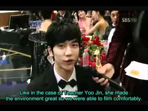 Interview Seunggi & Hyojoo at 2009 SBS Drama Awards [EngSubs]