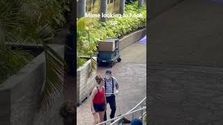 Tom the Mime is a funny guy #Seaworld #Mime #Orlando #FunnyVideos