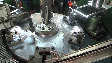 FEDA automatic drilling and tapping machine with disc