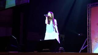 2012/04/27 - 清華56校慶演唱會 - Kimberley feat.戴愛玲〈星際旅行〉1/2