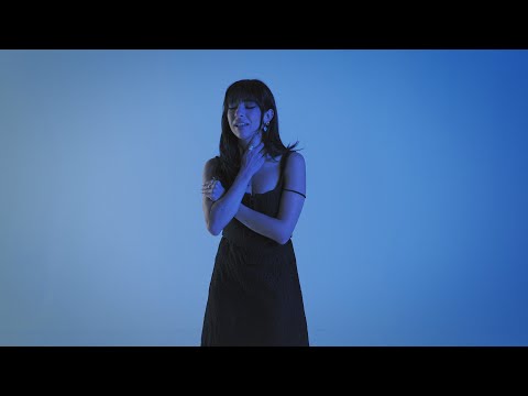Luna Racini - Maglione Blu (Official Video)