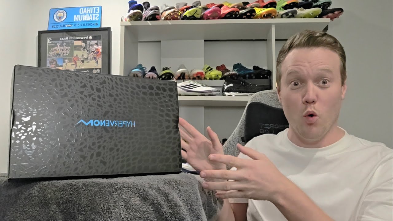 NIKE HYPERVENOM RGN HYDRA!!!! COLOUR CHANGING BOOT!!!