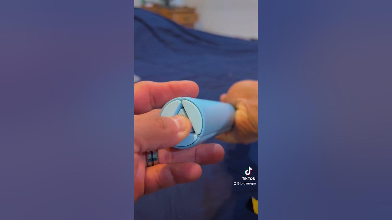 Unboxing the viral tripod 🩵 YouTube