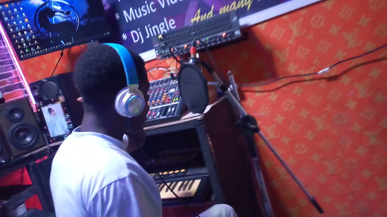 Kwesi Chris spite fire like king sark on his new truck releasing called life story