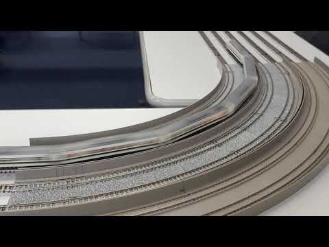 浪速レールクラブ運転会で鉄道模型の走行シーン⑱（2020年12月19日土曜日）携帯電話で撮影（走行している車両は、117系です。）