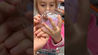 Çok ilginç bir bardak bu #funny #youtubeshorts #aboneolurmusun #keşfet #viral #umaykidz