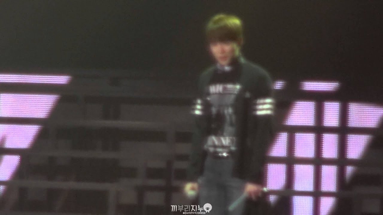 [FANCAM] 150131 WWIC 2015 IN SEOUL : 위너 - 컬러링 앵콜 (JINWOO FOCUS)
