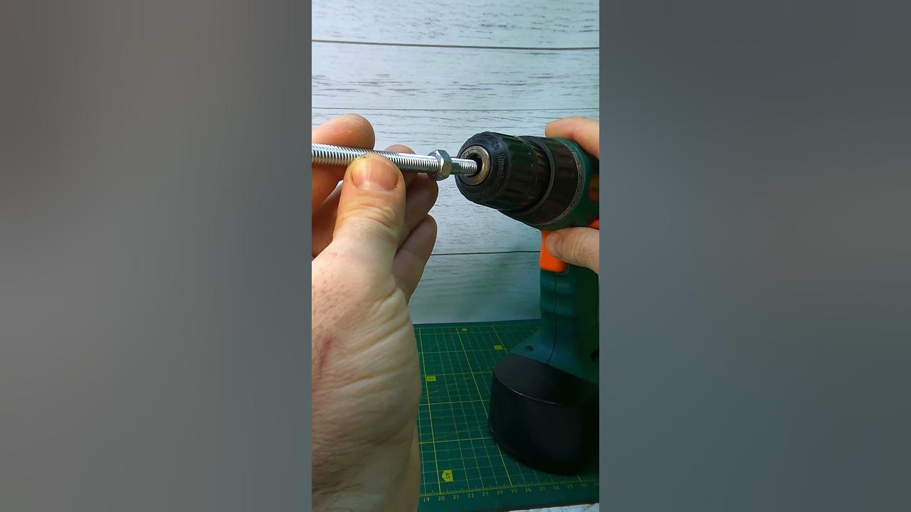 unlocking-the-ultimate-life-hack-how-to-cut-a-bolt-without-a-vice