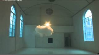 Artist Berndnaut Smilde creates indoor clouds.mp4