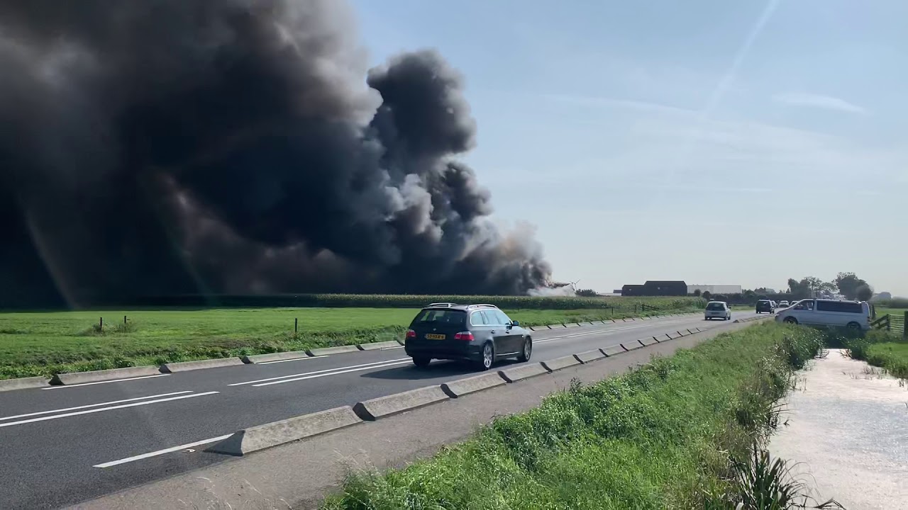 Boerderij in brand in Streefkerk