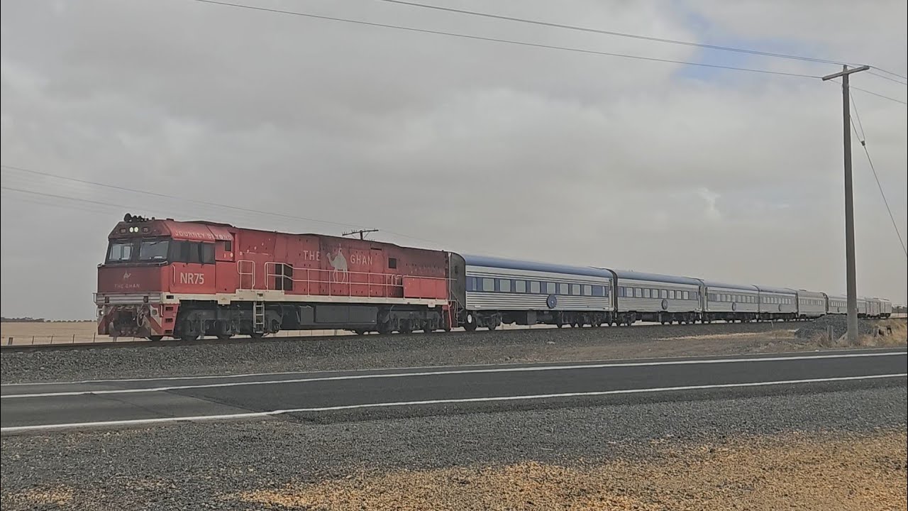 1AM8 JBRE The Overland (NR75, 9V), Adelaide to Melbourne, 1410, 20/4/25, Dooen VIC