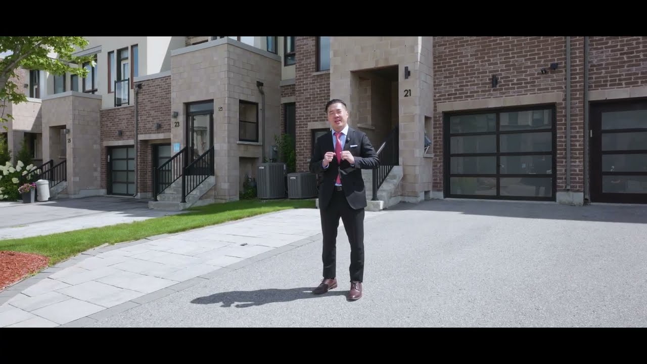 Your Home Sold Guaranteed or I'll Buy It!* 21 Helliwell Cres Richmond Hill, ON L4E 1C8