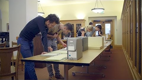 Massively Multiplayer Humanities introduces Stanford students to the archives