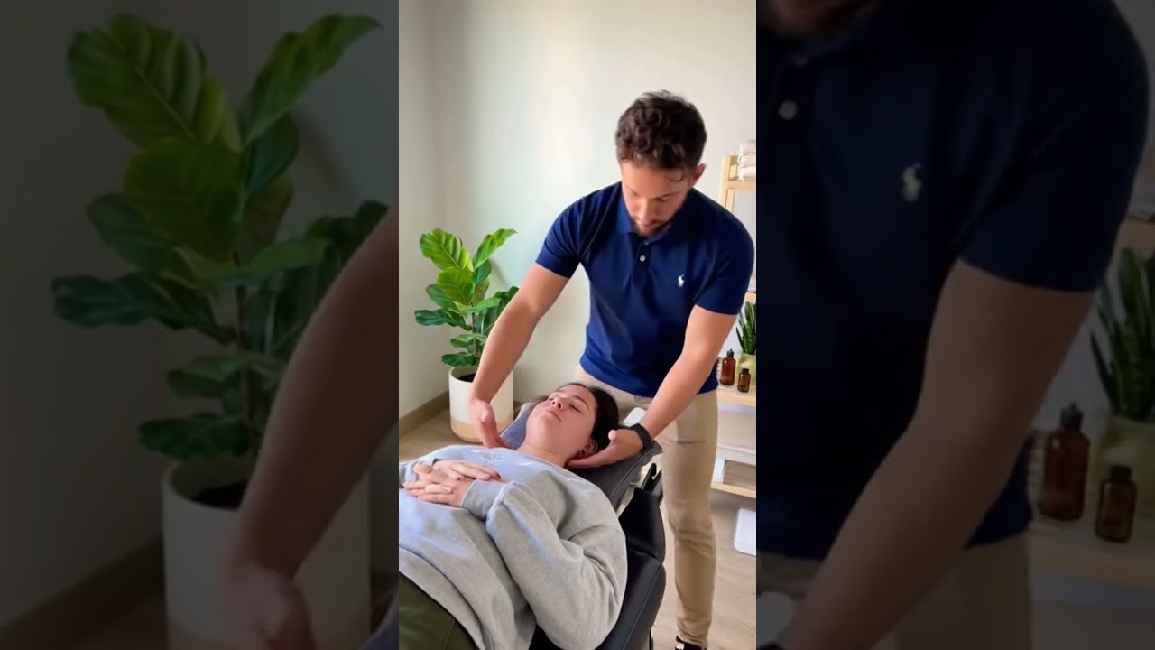 chiropractic session 