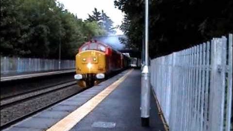 37670 (In DB Red) and 37401 thrash away at Keynsham on the last Weymouth Service 2009