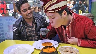 How to eat with hand in India