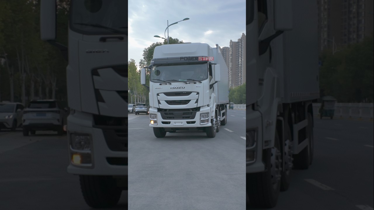 Isuzu giga 8x4 12 wheels refrigerated van freezer trucks #isuzutruck #automobile #isuzugiga
