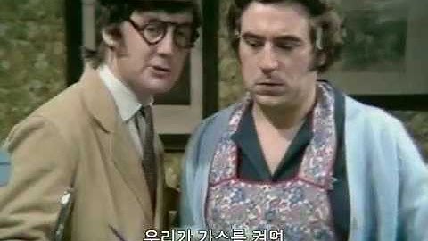 MPFC_S02E01(ep14)_Face the Press (or: Dinsdale) (Opening, Sketch01/02) (Kor sub)