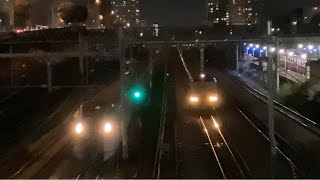 特急成田エクスプレス52号E259系2052Mと寝台特急サンライズ瀬戸・出雲号285系5031M+285系、京急線普通堀ノ内行き1500形、特急湘南15号E257系3085M、特急浦賀行き1500形！