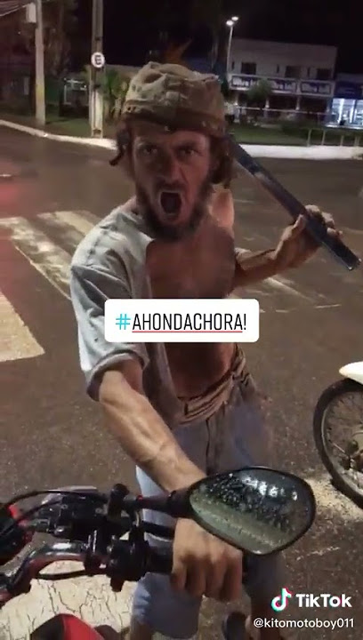 Doido Cortando Giro na moto do colega #short #shorts #mendigo