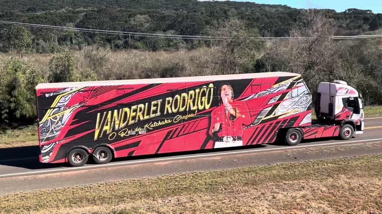 ELA É MODELO. Remixada