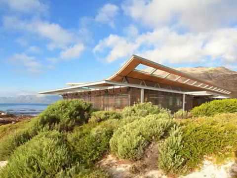 modern-tropical-beach-house-with-steel-framed-structure-and-exo-façade