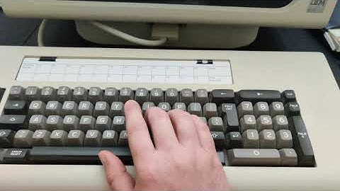 Vintage IBM 5251 Terminal Boot Up