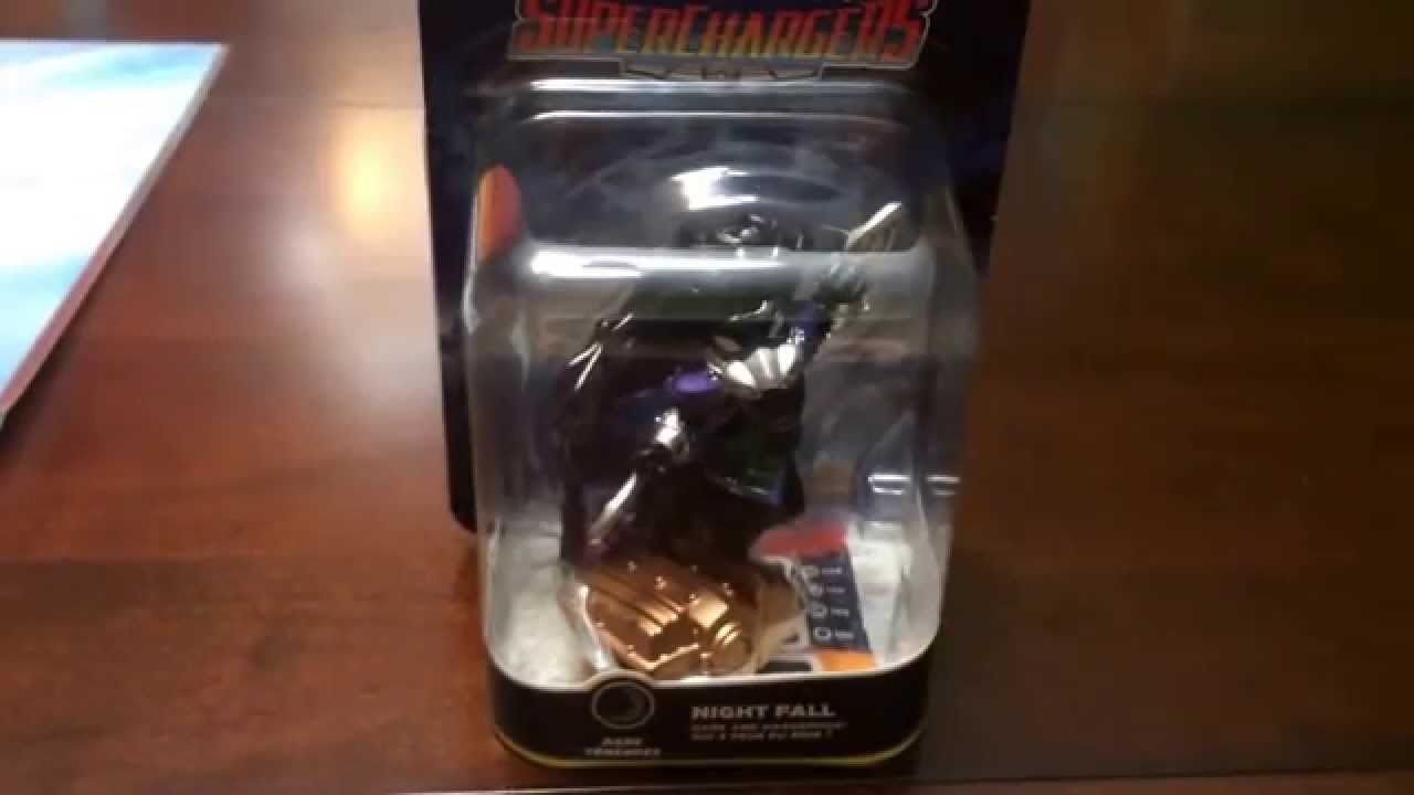 Skylanders SuperChargers Night Fall--Recalled version ( works only on Ps4 )