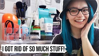 DECLUTTERING AND ORGANIZING MY ENTIRE MAKEUP AND BEAUTY COLLECTION //  Cleaning Motivation 2020