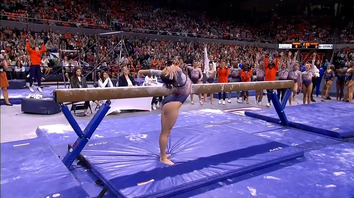 Suni Lee scores perfect 10 on beam and performs fi...