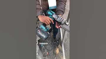 Cordless Rebar Cutter Rod Cutting Machine 🧰🪚 #shorts #rebarcutter #powertools #makita #construction