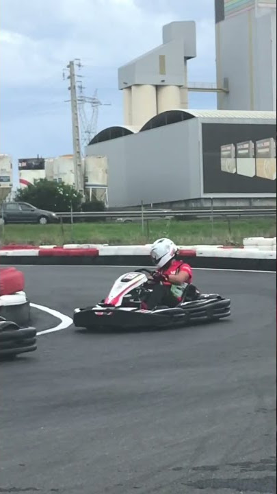 As meninas adoram andar de Kart vem - Kartodromo Montijo