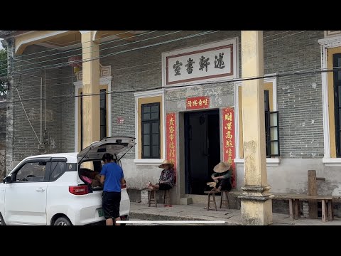 在開平市Kaiping的公路邊樂記餐廳吃午餐後，從沙塘鎮直接開車往赤坎鎮“司徒”氏聚居的南樓村漩溪里、淪溪里古村。村口一座西洋式的牌樓，留下不夠百年就變成鬼樓一樣的碉樓、一大片中西風格的青磚豪門大宅。