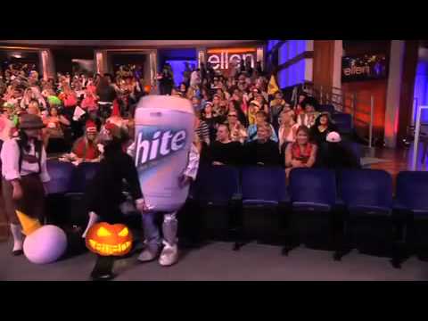 Ellen Loves the Audience Halloween Costumes_(360p)...