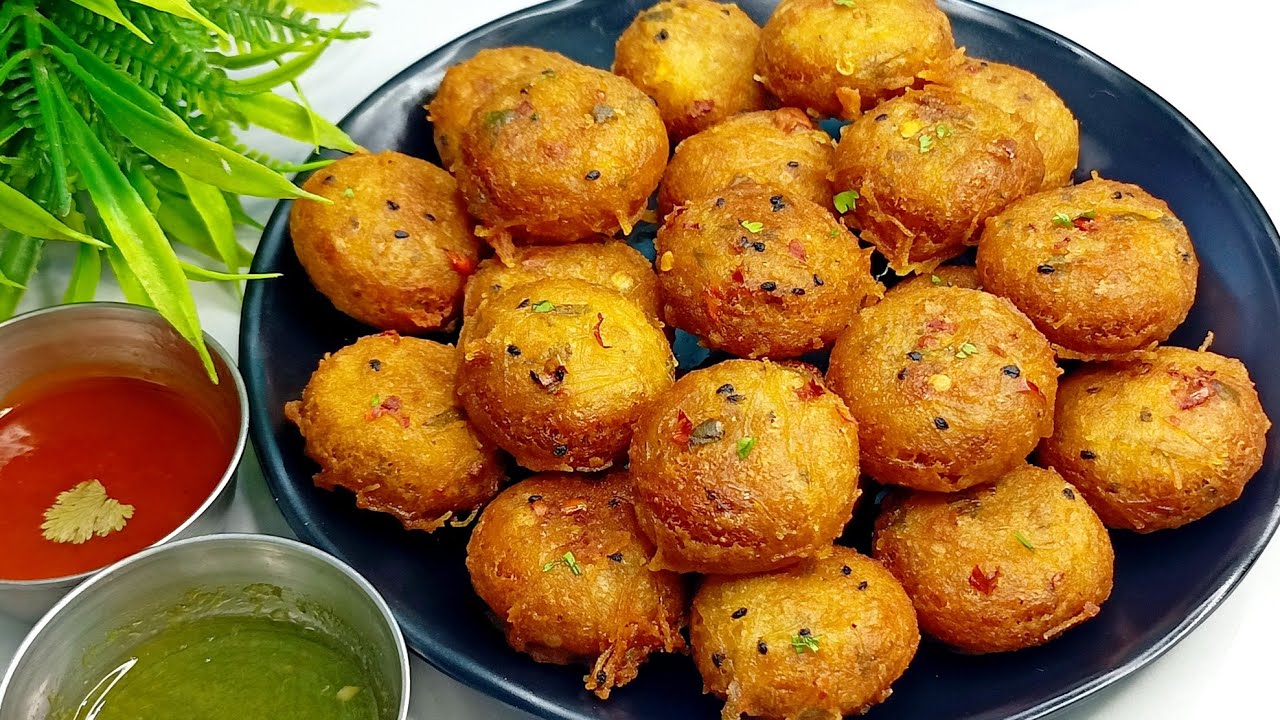 केवल 1 कच्चे आलू  से बना गरमा गरम कुरकुरा नाश्ता जो भी खाए खाता ही जाए | Crispy aalu ka nashta