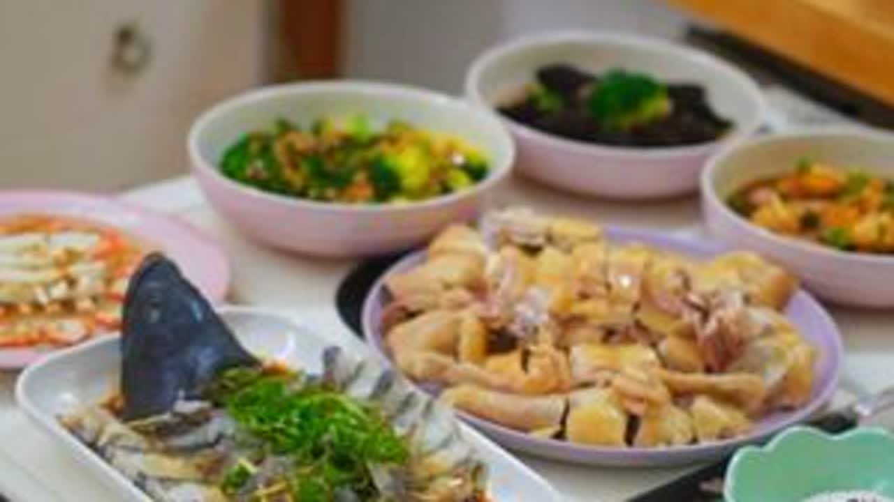 晒晒我家轻油烟晚餐：6菜1汤其中这3道直接封神！年夜菜直接安排