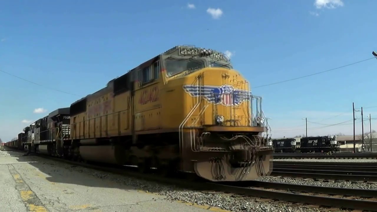 Railfanning between Jamestown and Greensboro NC w/ NS 8025 and foreign