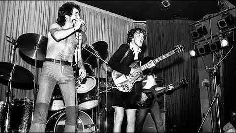 AC/DC - Its a Long Way To The Top - Live 1976 (2019 Remaster)