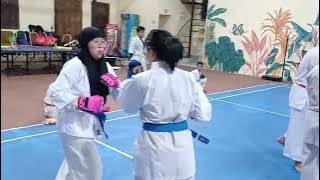 emak emak turun ikut latihan kyokushin karate