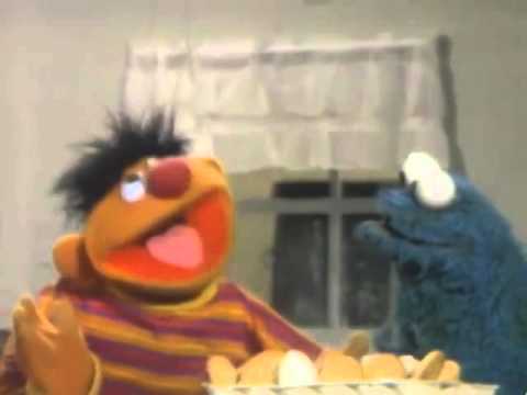 Classic Sesame Street Twofer - Eggs & Cookies