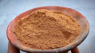 Gun Powder Masala For Making Vada Pav Red Chutney Spicy Garlic Masala Crush Red Clay Glass