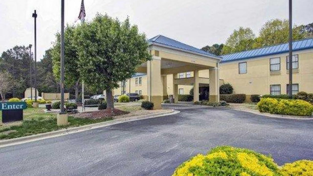 Econo Lodge Raleigh near Walnut Creek Amphitheatre | Raleigh (NC), United States | Hotel Review ⭐